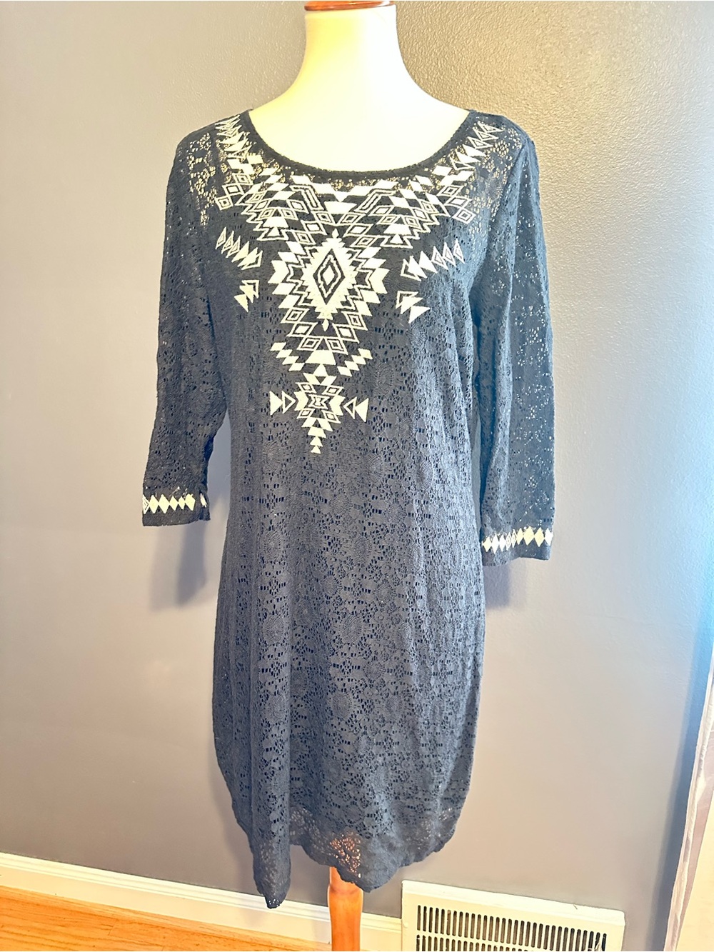 Express Black Lace Embroidered Shift Dress Size L Work Career